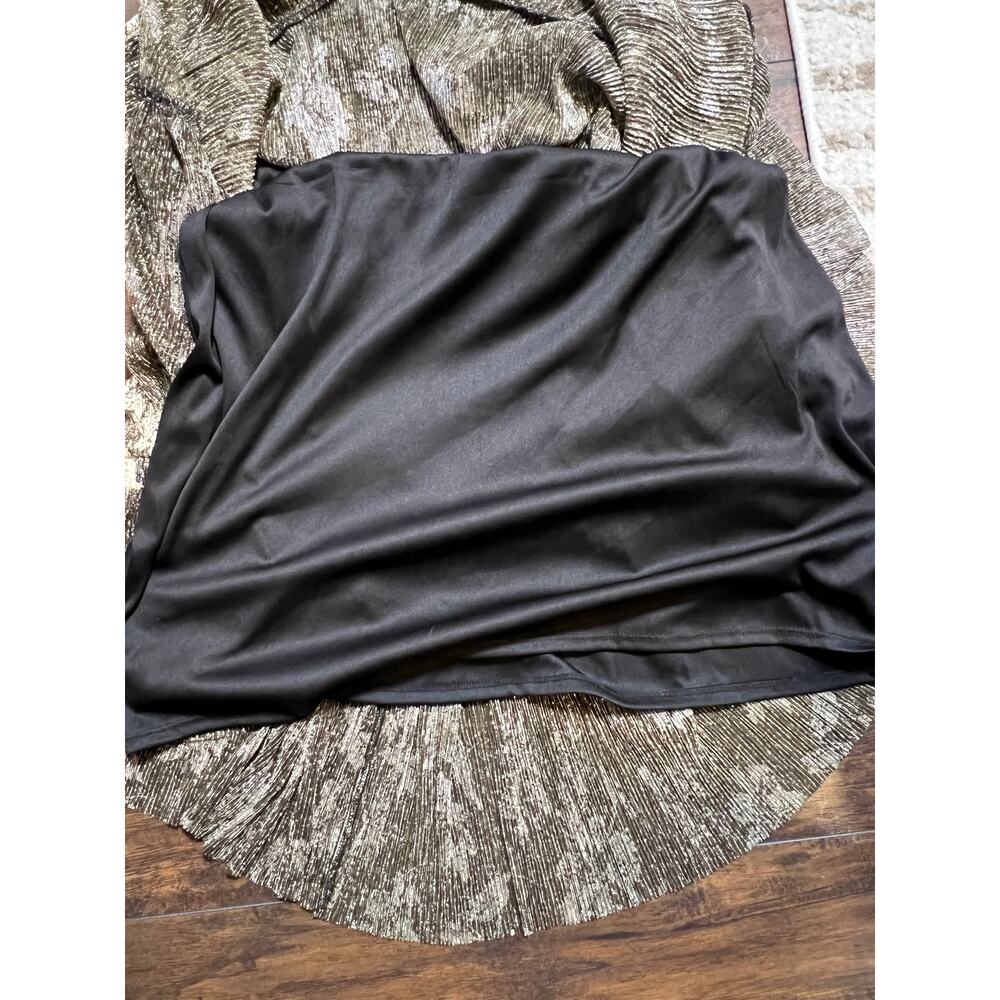 Vince Camuto metallic floral v-neck tiered black and gold dress women's size XL - Picture 6 of 12